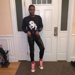 Meet your Posher, Dominic